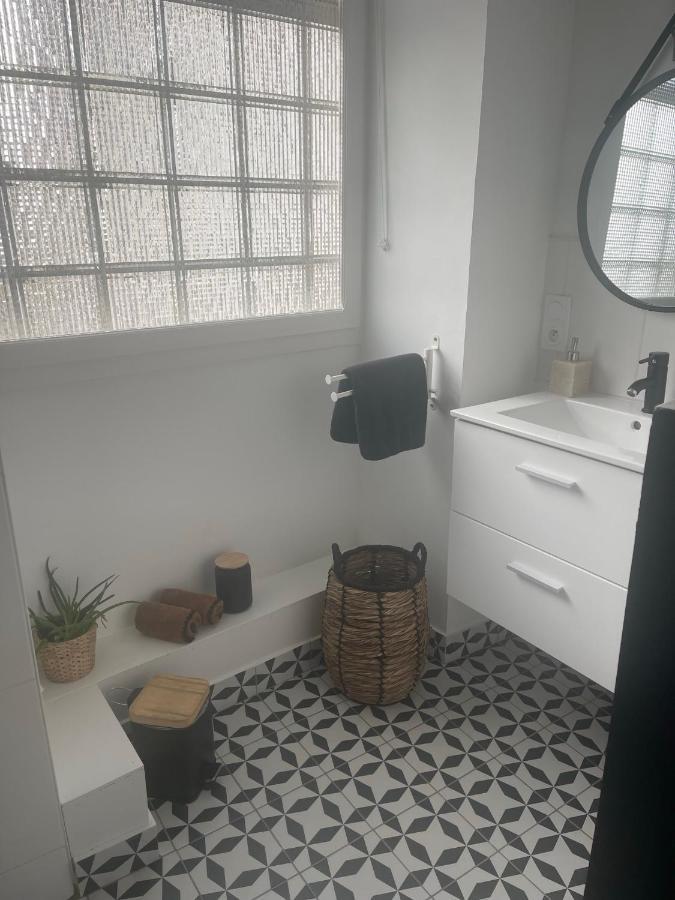 Appartement Au Coeur Du Quartier Historique Vannes Exteriör bild