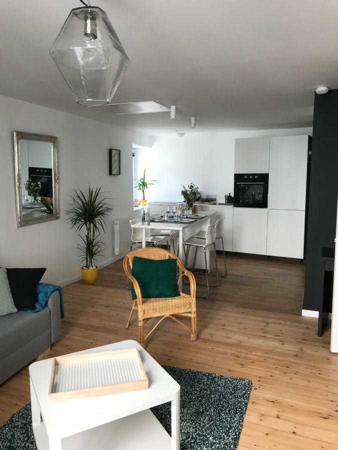 Appartement Au Coeur Du Quartier Historique Vannes Exteriör bild